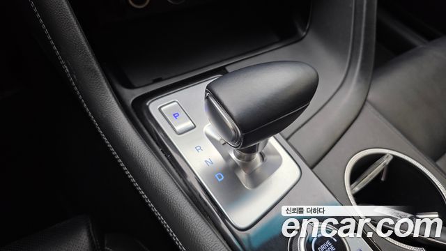 Genesis G70 Gasoline 2.0T 4WD 2023 — фото 9