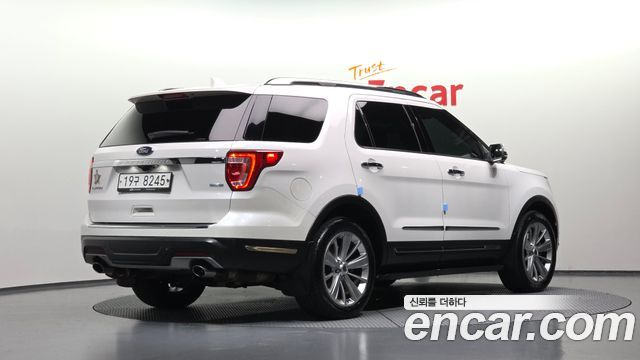 Ford Explorer 2.3 Limited 4WD 5th 2018 — фото 2