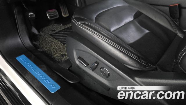 Ford Explorer 2.3 Limited 4WD 5th 2018 — фото 39