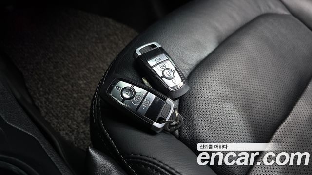Ford Explorer 2.3 Limited 4WD 5th 2018 — фото 40