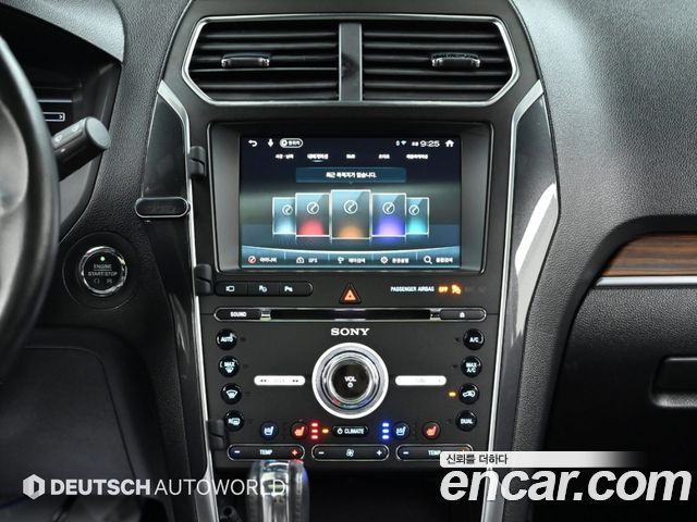 Ford Explorer 3.5 Limited 4WD 5th 2017 — фото 18