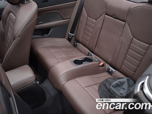 BMW 4 Series (G22) 420i M Sport Convertible 2025 — фото 8