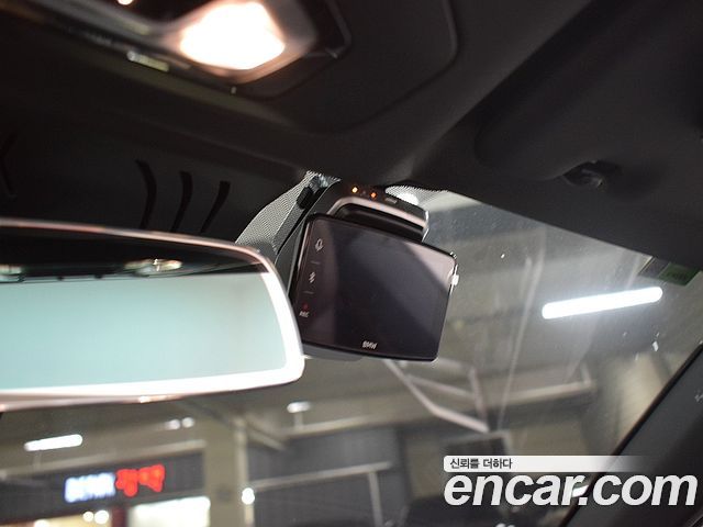 BMW 4 Series (G22) 420i M Sport Convertible 2025 — фото 17