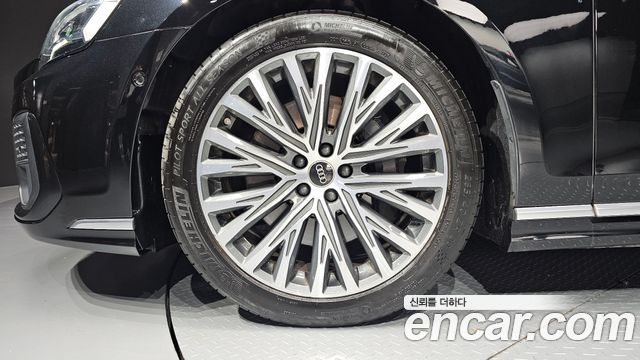 Audi A8 (D5) 55 TFSI Quattro Premium LWB 2023 — фото 5