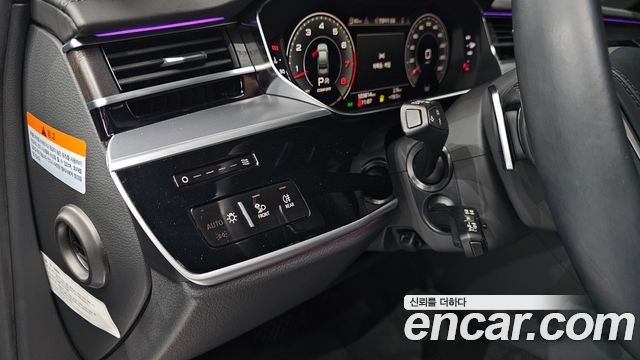 Audi A8 (D5) 55 TFSI Quattro Premium LWB 2023 — фото 18