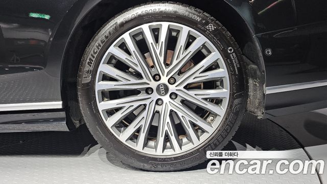 Audi A8 (D5) 55 TFSI Quattro Premium LWB 2023 — фото 21