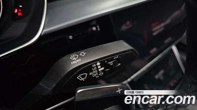 Audi A8 (D5) 55 TFSI Quattro Premium LWB 2023 — фото 34