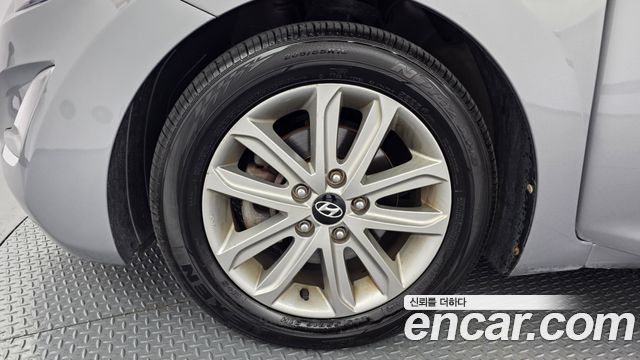 Hyundai Avante 1.6 VGT Modern Standard 2014 — фото 5