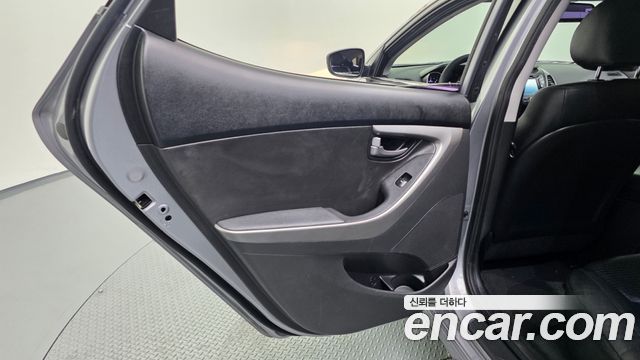 Hyundai Avante 1.6 VGT Modern Standard 2014 — фото 25