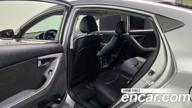Hyundai Avante 1.6 VGT Modern Standard 2014 — фото 26
