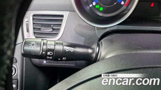 Hyundai Avante 1.6 VGT Modern Standard 2014 — фото 33