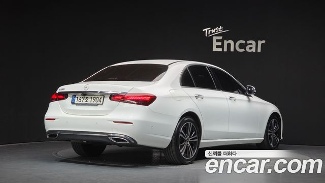 Mercedes-Benz E-Class (W213) E250 Avantgarde 2021 — фото 2