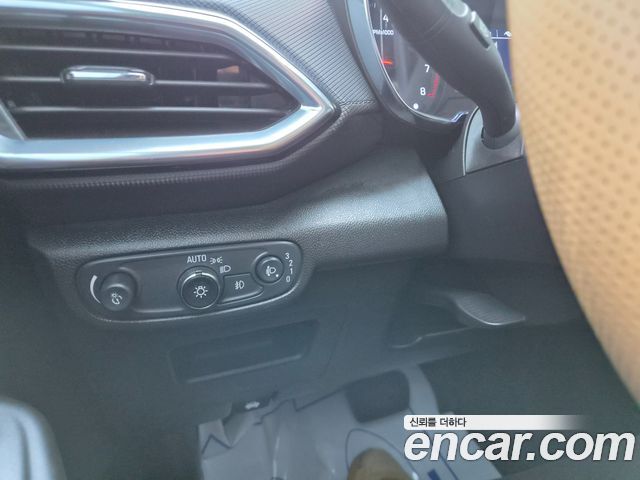 Chevrolet Trailblazer 1.3 Turbo 2WD Premier 2023 — фото 18