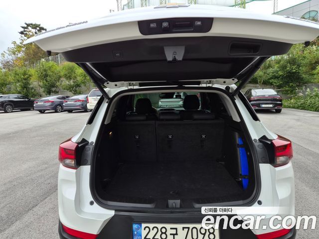 Chevrolet Trailblazer 1.3 Turbo 2WD Premier 2023 — фото 22