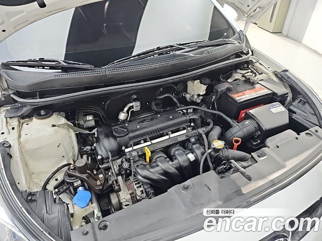 Hyundai Accent (New) 1.4 VVT Premium 2011 — фото 6