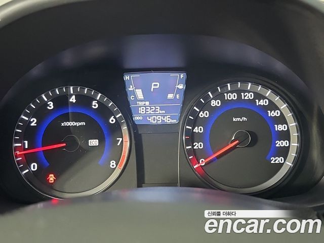 Hyundai Accent (New) 1.4 VVT Premium 2011 — фото 7