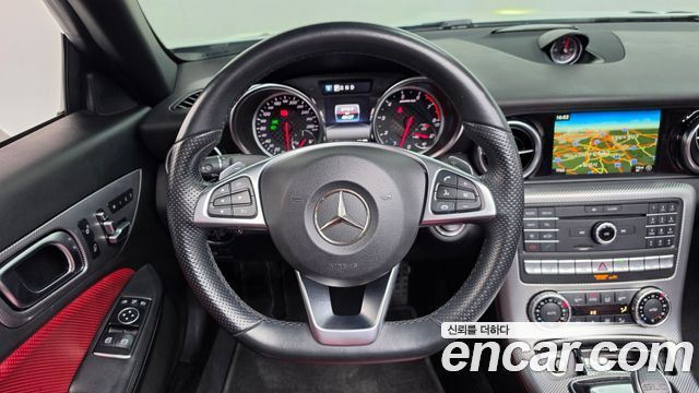 Mercedes-Benz SLC-Class (R172) AMG SLC43 2018 — фото 11