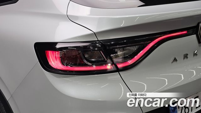 Renault Korea Arkana 1.6 GTe Iconic 2027 — фото 23