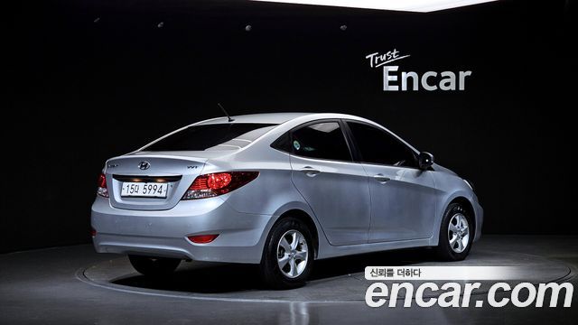 Hyundai Accent (New) 1.4 VVT Premier 2011 — фото 2
