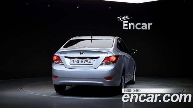Hyundai Accent (New) 1.4 VVT Premier 2011 — фото 4