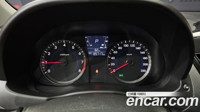 Hyundai Accent (New) 1.4 VVT Premier 2011 — фото 8