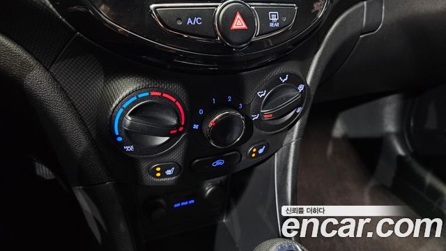Hyundai Accent (New) 1.4 VVT Premier 2011 — фото 18