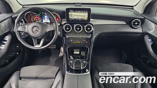 Mercedes-Benz GLC-Class (X253) GLC300 4MATIC AMG Line 2019 — фото 7