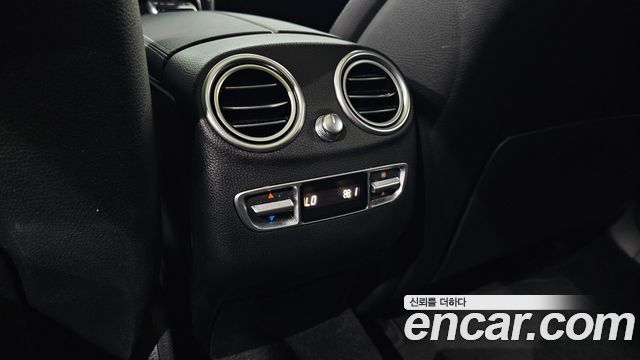Mercedes-Benz GLC-Class (X253) GLC300 4MATIC AMG Line 2019 — фото 32