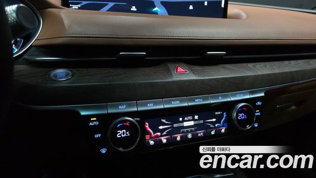 Genesis G80 (RG3) Gasoline 2.5 Turbo AWD 2022 — фото 20