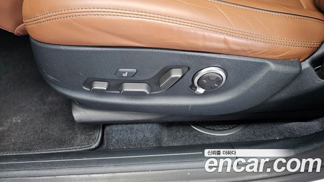 Genesis GV70 2.2 Diesel 2WD 2021 — фото 31