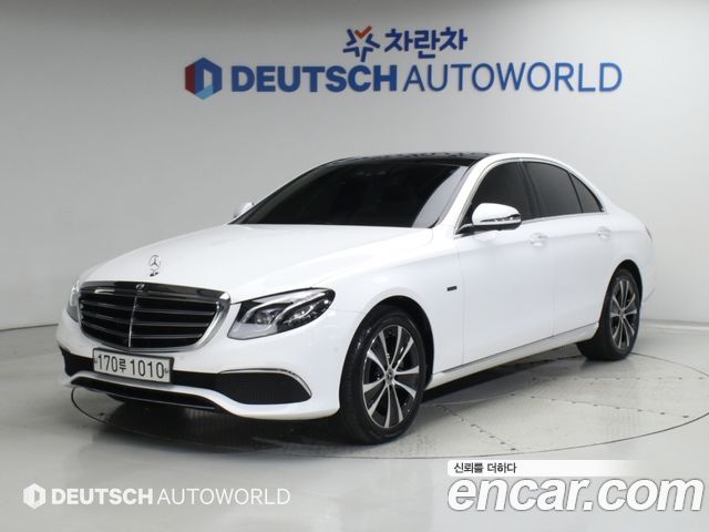 Mercedes-Benz E-Class (W213) E300e Exclusive