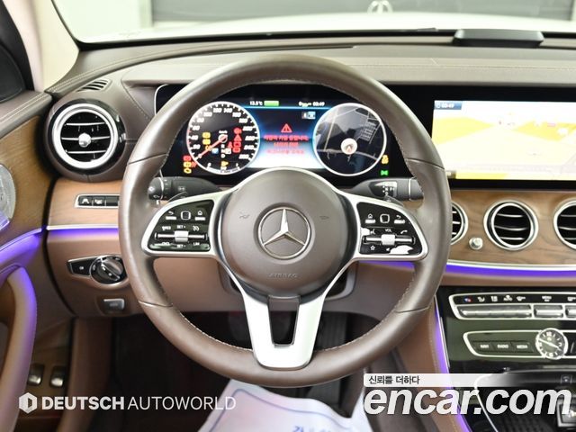 Mercedes-Benz E-Class (W213) E300e Exclusive 2019 — фото 17