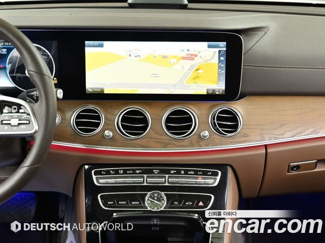 Mercedes-Benz E-Class (W213) E300e Exclusive 2019 — фото 18