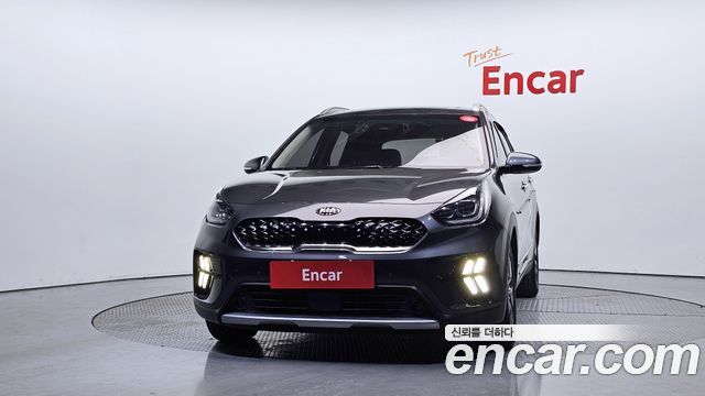 Kia Niro 1.6 Plug-in HEV Noblesse 2020 — фото 3