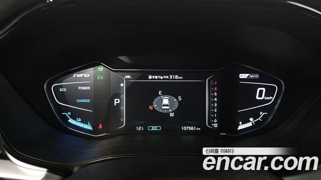 Kia Niro 1.6 Plug-in HEV Noblesse 2020 — фото 8