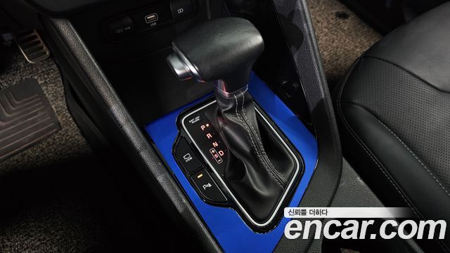 Kia Niro 1.6 Plug-in HEV Noblesse 2020 — фото 9