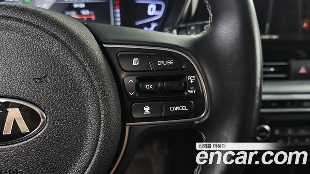Kia Niro 1.6 Plug-in HEV Noblesse 2020 — фото 16