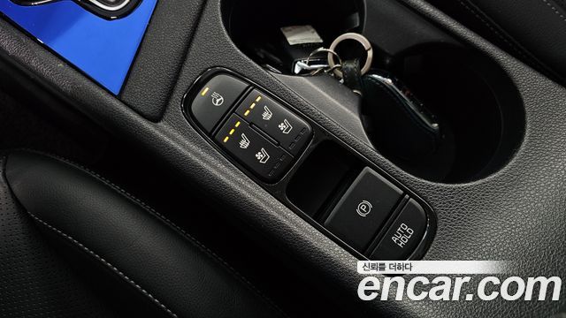 Kia Niro 1.6 Plug-in HEV Noblesse 2020 — фото 18