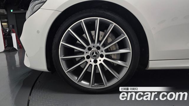 Mercedes-Benz E-Class (W213) E350 4MATIC AMG Line 2020 — фото 5