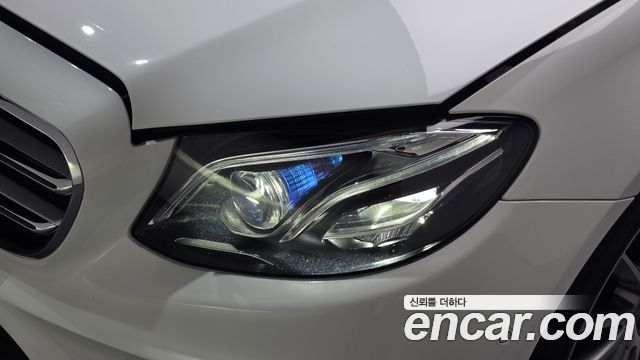 Mercedes-Benz E-Class (W213) E350 4MATIC AMG Line 2020 — фото 28