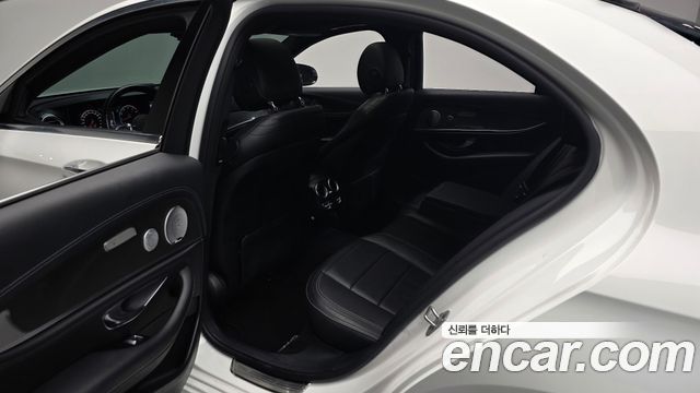 Mercedes-Benz E-Class (W213) E350 4MATIC AMG Line 2020 — фото 32