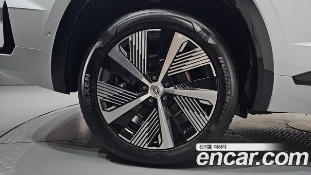 Renault Korea Grand Koleos 1.5 E-TECH Iconic 2WD 2025 — фото 21