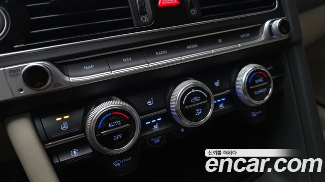 Genesis G70 Gasoline 2.0T 2WD 2021 — фото 27