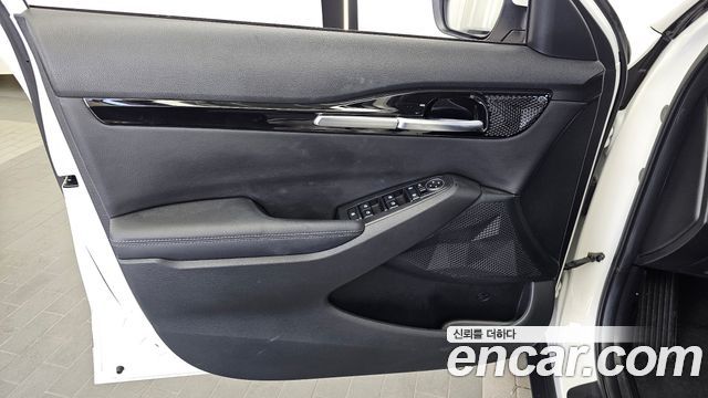 Kia Seltos Gasoline 1.6 Turbo 2WD Signature 2022 — фото 24