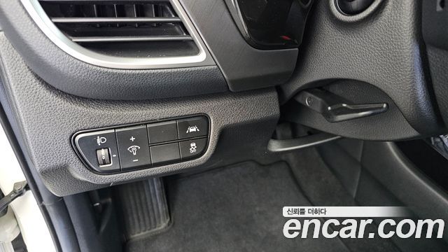 Kia Seltos Gasoline 1.6 Turbo 2WD Signature 2022 — фото 27