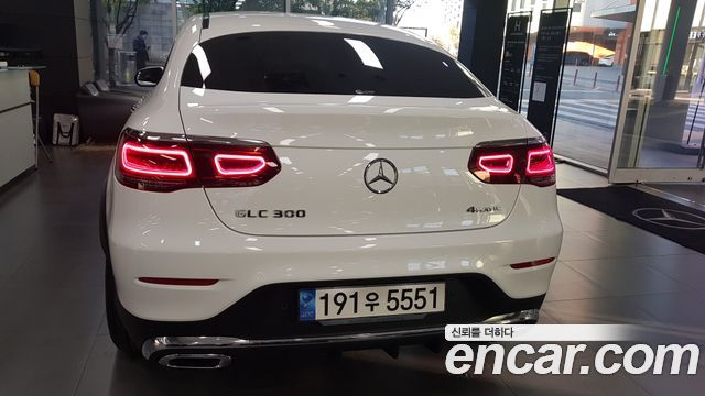 Mercedes-Benz GLC-Class (X253) GCL300 4MATIC Coupe 2023 — фото 4