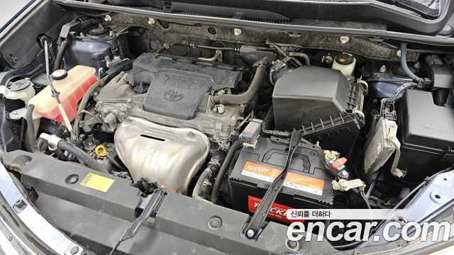 Toyota RAV4 2.5 4WD 4th 2014 — фото 6