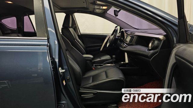 Toyota RAV4 2.5 4WD 4th 2014 — фото 11