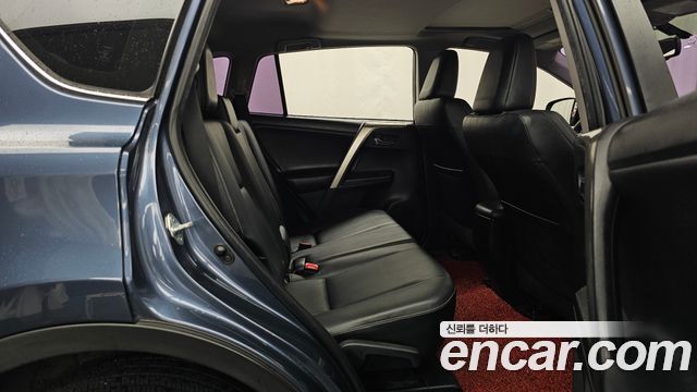 Toyota RAV4 2.5 4WD 4th 2014 — фото 12