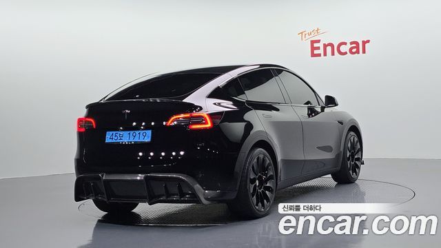 Tesla Model Y Standard Range RWD 2021 — фото 2